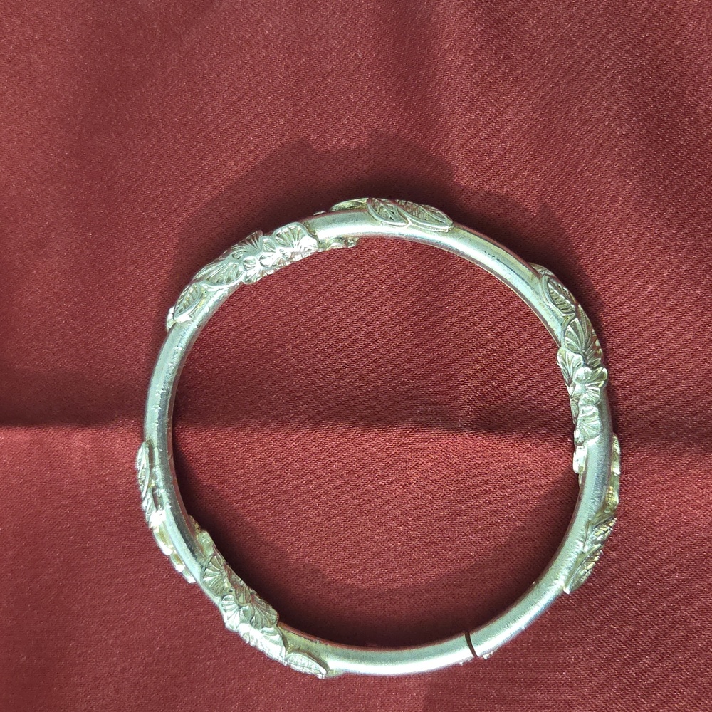 Silver Bangle - Picture 2 of 6